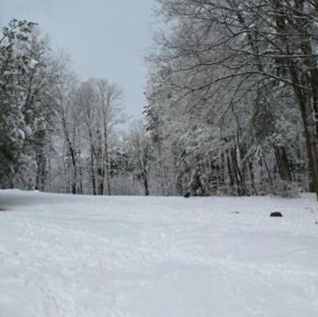 Tumble Inn Schroon Lake Quarto foto